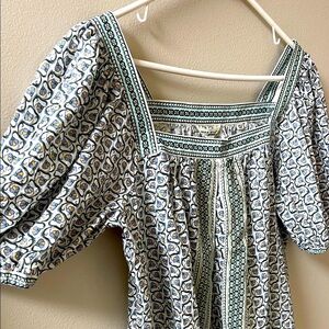 Max Studio Green and White Patterned Blouse, Sz S